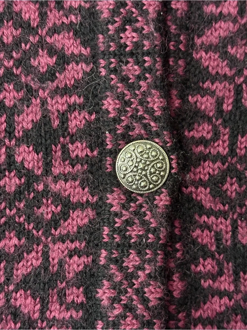 SKYR will cardigan